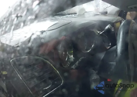 2015 Chrysler Town & Country Touring from USA, damaged, VIN 2C4RC1BGXFR522079